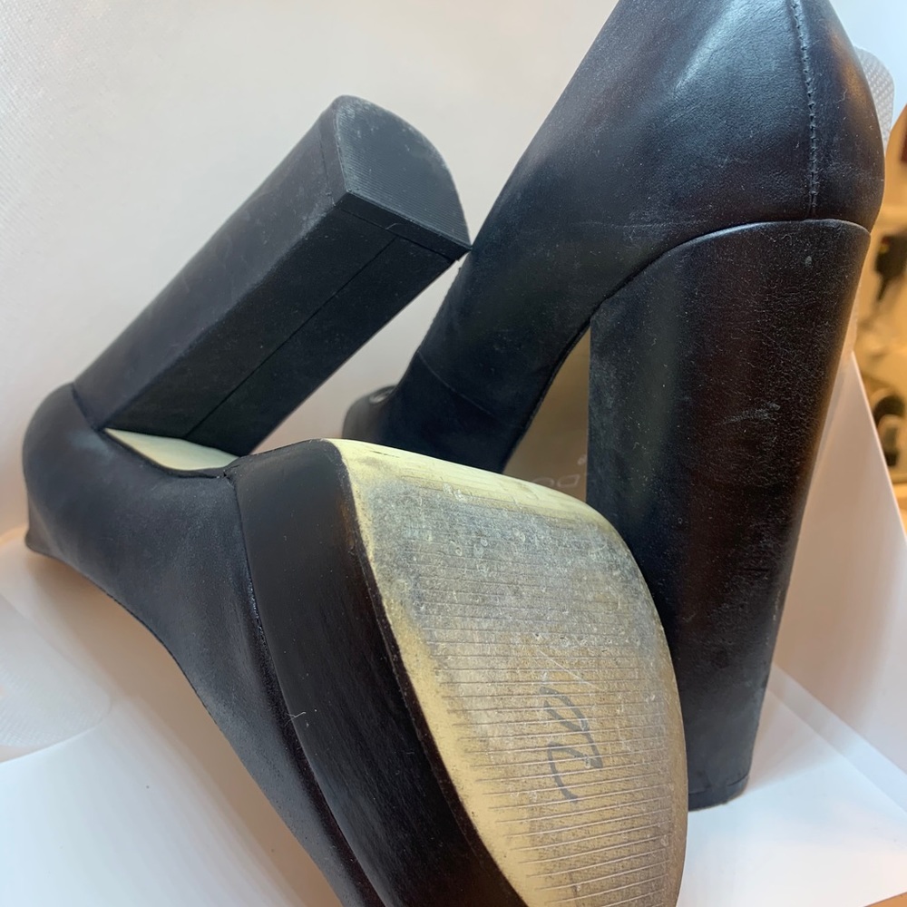 Used Aldo - Picture 2 of 4